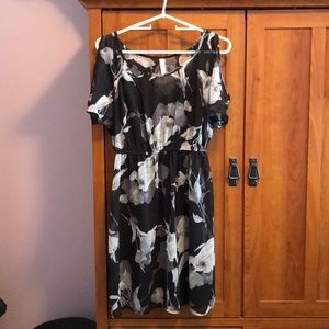 Xhilaration Black & Grey Flower Dress